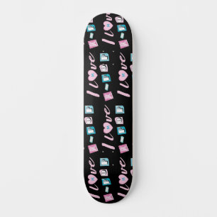 Skate Eu amo K-pop monograma fã de pop coreano preto ros
