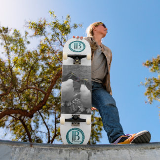 Skate Explosão de Cor de Pinguim