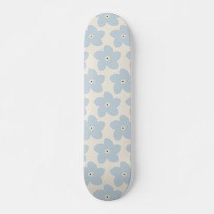 Skate Flor Azul Claro e Creme Retro