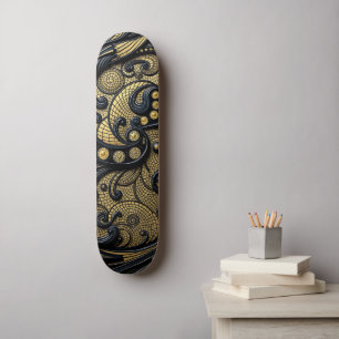 Skate Floral Preto e Dourado e Contas Abstrato
