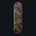 Skate Flores de Poinsettia da Borgonha de Natal<br><div class="desc">Este belo e artístico padrão é perfeito para o Natal. Apresenta poinsettias de cor-de-água pintadas manualmente, flores, folhas de mariposa e padrão de bagas vermelho-vivo, vermelho-vivo, verde-floresta e vermelho-escura, e ouro-escura pintado manualmente sobre fundo azul-marinho escuro. É moderno, festivo, único e elegante. Estilize com esta impressão pintada à mão feita...</div>