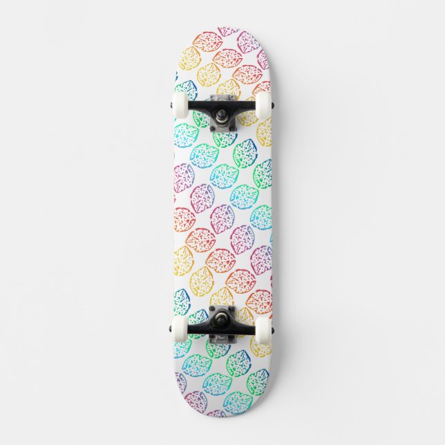 Skate Folhas de Arco-Íris (Frente)