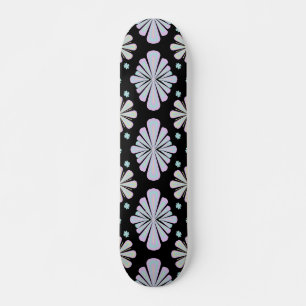 Skate Formas Florais Pastéis em Fundo Preto