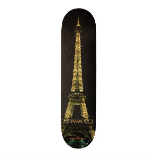 Skate França, Paris. Torre Eiffel à noite com