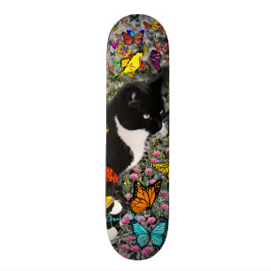 Skate Freckles nas borboletas - gatinho do smoking