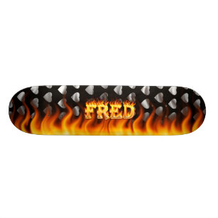 Skate Fred patinando fogo e design de chamas.