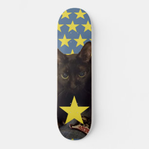 Skate Gato Negro Sortudo com estrelas