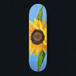 Skate Girassol Amarelo contra Sol no Céu Azul - Verão<br><div class="desc">Girassol Amarelo contra Sol no Céu Azul - Dia de Verão - Natureza do Flor de Fotografias - Você também pode personalizar - Escolher / Adicionar Sua Foto Única - Imagem / Texto - Nome / Cor / Fonte / Tamanho / Mais - Faça seu Presente Especial - Redimensionar e...</div>