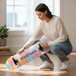 Skate Girly Modern Marble Swirl Purple Nome Personalizad<br><div class="desc">Girly Modern Marble Swirl Purple Custom Name O skate apresenta seu nome personalizado em tipografia moderna em uma espiral de mármore rosa, roxo, laranja, azul e branco. Personalize editando o texto na caixa de texto fornecida. Dê um presente personalizado, skate personalizado ao seu skate favorito para o Natal, aniversário ou...</div>