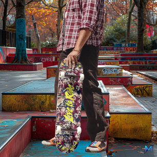 Skate Grafite Negrito com Motto 'Live to Ride' Amarelo
