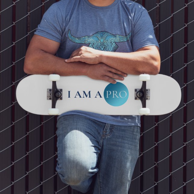Skate I Am a Pro – Minimal Athletic Statement Design (Ao ar livre 3)