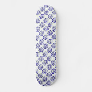 Skate Indigo - padrão circular azul-escuro em branco