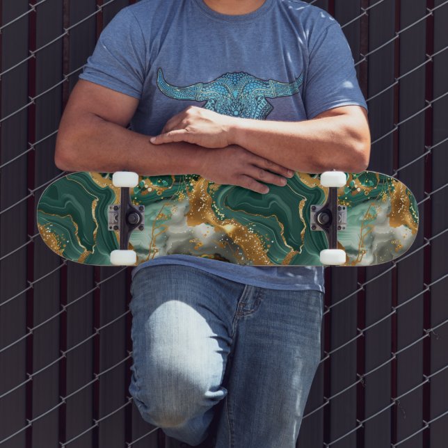 Skate Jasper Verde e veias douradas. (Ao ar livre 3)