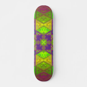 Skate Kaleidoscópio Quadrado Verde Roxo e Amarelo
