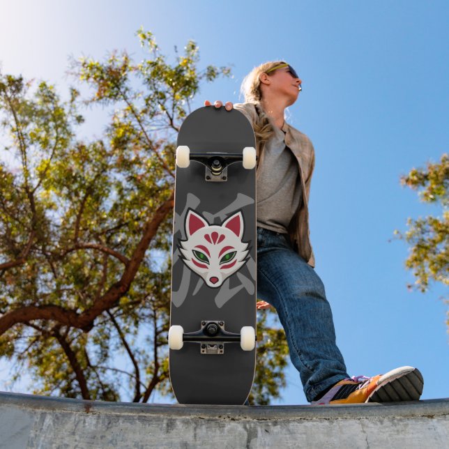 Skate KITSUNE Fox Mask- Street Art (Ao ar livre 1)