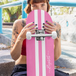 Skate Legal Skater Girl Girly Pink White Racing Strips<br><div class="desc">Crie suas próprias faixas de corridas personalizadas, personalizadas, clássicas, rosadas e brancas, legal, na moda, clássicas e elegantes scripts de tipografia, melhor qualidade do mapa do duro-rock em forma de skate deck. Para personalizar, basta digitar seu nome / monograma / iniciais. Ao adicionar / design, você poderá ver uma prévia...</div>