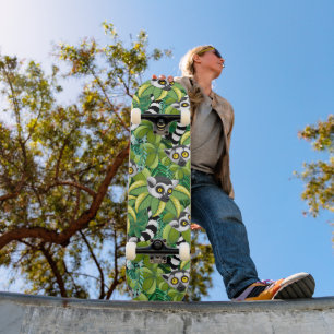 Skate Limures de Madagáscar na selva exótica