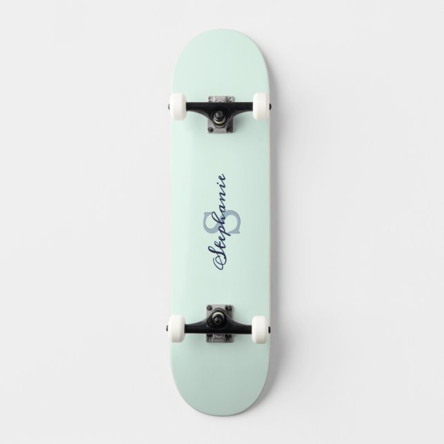 Skate Lindo Verde Claro Elegante Simples Fofo Monogramad (Frente)
