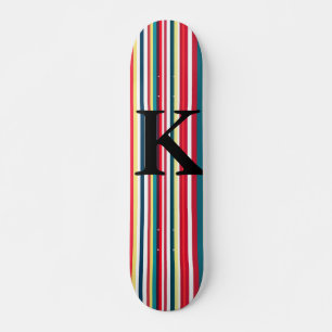Skate Listras retrô coloridas adicionam letra inicial mo