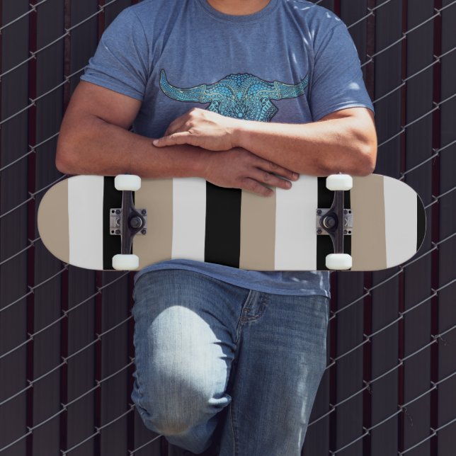 Skate Listras sem par - Lado, Preto e Branco (Ao ar livre 3)
