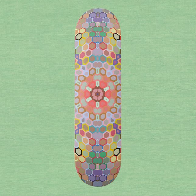 Skate Mandala Hexagonal Arco-íris (Rainbow Hexagon Mandala Skate Board by Wormhole Orbital)