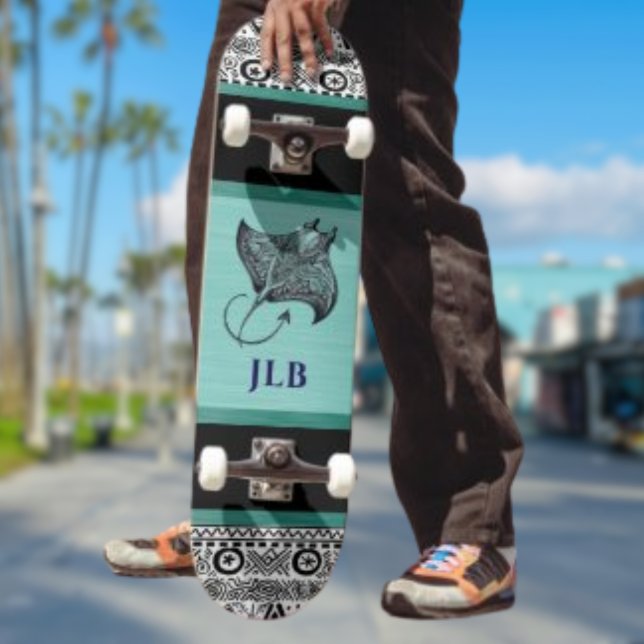 Skate Manta Ray Teal Black White Polynesian w Initial (Criador carregado)