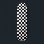 Skate Marcadores brancos e pretos e nome ou texto<br><div class="desc">Saia com este impressão de patinagem de damas brancos e pretos. Preencha com seu nome ou texto na sua escolha de cores vermelha,  azul,  rosa,  amarela e roxa. Estes damas não são feitos para tamanhos quadrados.</div>