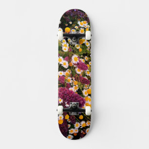 Skate Margarida e flores roxas
