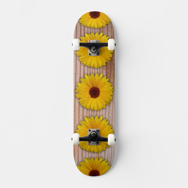 Skate Marigold de girassol sobre Conselhos de madeira ru (Frente)