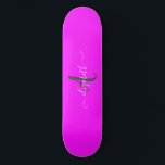 Skate Monograma de Neon Fluorescente Rosa<br><div class="desc">Monograma em fundo fluorescente cor-de-rosa. A ideia romântica perfeita de presente. Clique no botão Personalizar para alterar as fontes,  mover o texto e personalizar o design.</div>