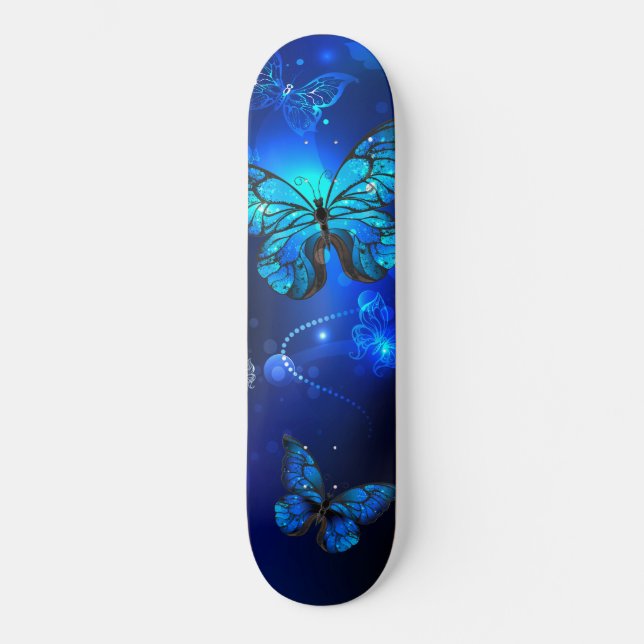 Skate Morpho Butterfly in the Dark Background (Frente)