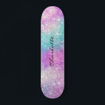 Skate Nebulosa do arco-íris moderna brilha o nome da bri<br><div class="desc">A nebulosa moderna do arco-íris brilha o nome cintilante feminino do skate em cores púrpura,  rosa,  azul.</div>