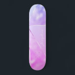 Skate Nome moderno brilhante rosa-menina personalizado l<br><div class="desc">Película fina rosa e leve,  roxa,  brilha,  brilho metálico-metálico prateado.            Fácil de personalizar com o seu nome no estilo de assinatura manuscrito. Pode ser um presente bonito para uma adolescente no 16 de Sweet,  Quinceanera,  graduação,  aniversário,  Natal ou qualquer outra ocasião.</div>