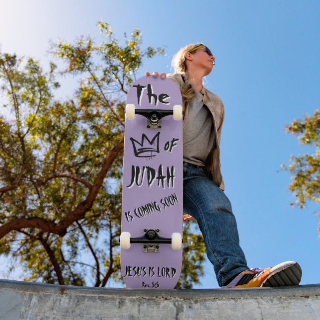 Skate O Rei de Judah Jesus, Purple Doodle Christian (Ao ar livre 1)