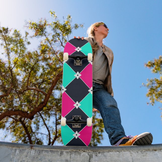 Skate Padrão Cyberpunk Synthwave Fuchsia Turquesa (Ao ar livre 1)