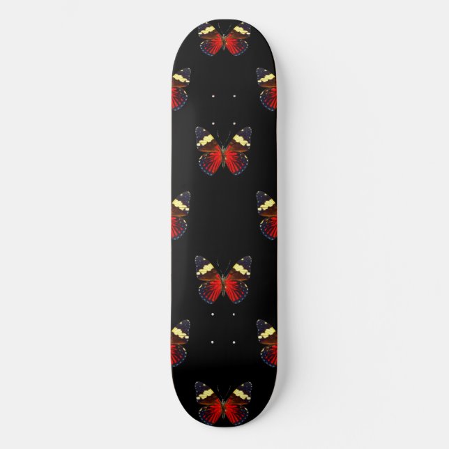 Skate Padrão de borboletas vermelhas e pretas (Frente)