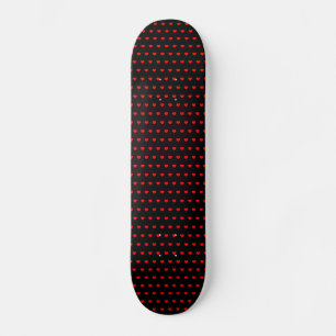 Skate Padrão De Coração Vermelho No Quadro Preto