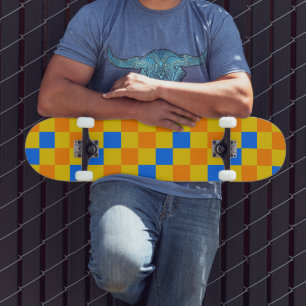 Skate Padrão de Design Xadrez Laranja Amarelo Azul 