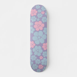 Skate Padrão de Flores em Azul, Lilás e Rosa