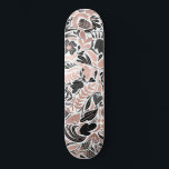 Skate Padrão de Ilustração de Folha Preta Rosa Dourada<br><div class="desc">Este padrão elegante e moderno é perfeito para a na moda e a mulher de moda. Apresenta uma folha de ouro rosa, preta, cinza e flores brancas desenhadas à mão, impressas em falso, e um padrão de ilustração das folhas. É um design chic, bonito, único e luxo. ideal para a...</div>