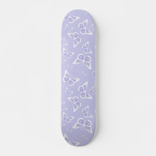 Skate Padrão de Motif de Borboleta Lilac Roxo e Branca