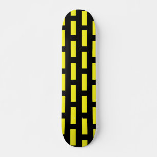 Skate Padrão de Parede Preto e Amarelo