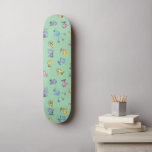 Skate Padrão de Pop de Arte do Açúcar em Pau<br><div class="desc">Vejam este padrão super fofo com Woodstock em um padrão pastel macio e açucarado.</div>