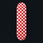 Skate Padrão de Verificação de Branco Vermelho<br><div class="desc">Design de Padrão de Quadrados Geométricos Verificados por Verificação Vermelha e Branca</div>