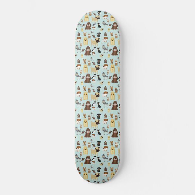 Skate padrão dos cães de fundo azul claro. (Frente)