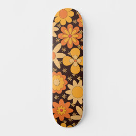 Skate Padrão Floral do Groovy Retro Amarelo e Laranja