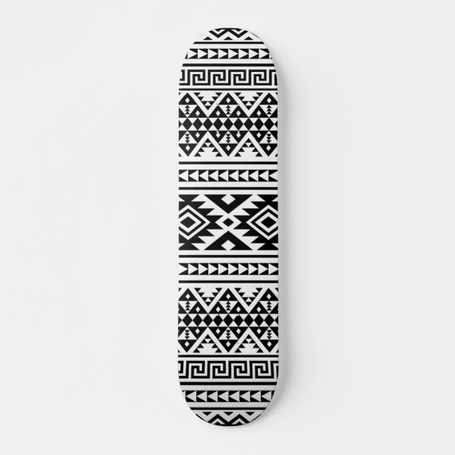 Skate Padrão Geométrico Branco Negro Tribal Aztec Boho (Frente)
