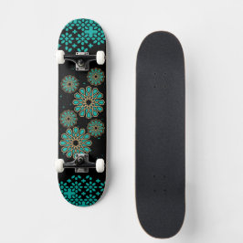 Skate Padrão Geométrico Islâmico no Quadro Turquesa