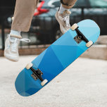 Skate Padrão Geométrico Moderno da Variação Azul<br><div class="desc">Quadro de skate Geométrico Azul Moderno. Europeia: Se precisar de ajuda,  por favor,  sinta-se sempre à vontade para me contactar através do "VENDEDOR DE CONTATO" e estou feliz em ajudá-lo! igo:</div>