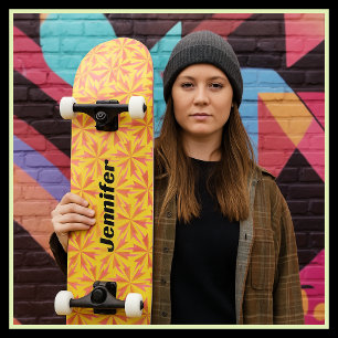 Skate Padrão Geométrico Ousado ao Estilo de Memphis em S